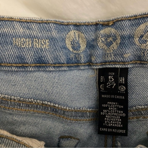 REWASH Vintage High Rise Waist Button Fly Distress Crop Light Wash Jeans 5/27 - Picture 7 of 9